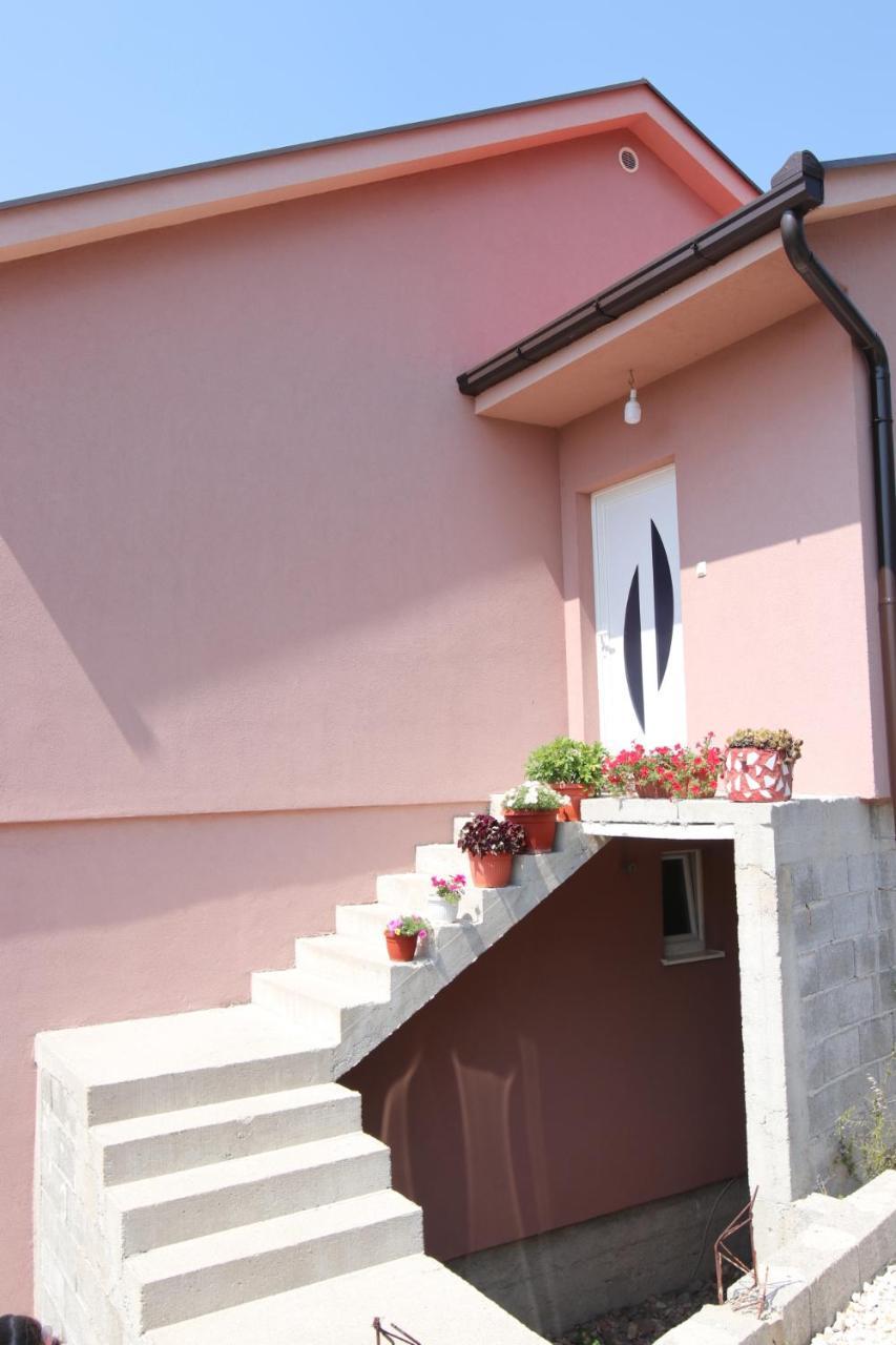 הוילה מוסטר Skywalk House מראה חיצוני תמונה