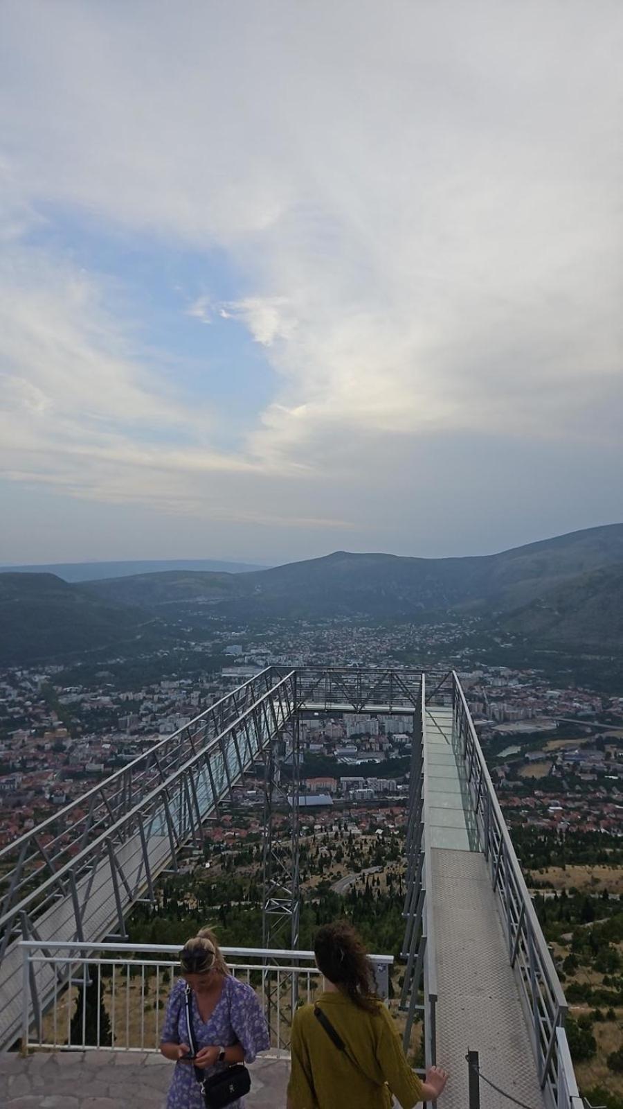 הוילה מוסטר Skywalk House מראה חיצוני תמונה
