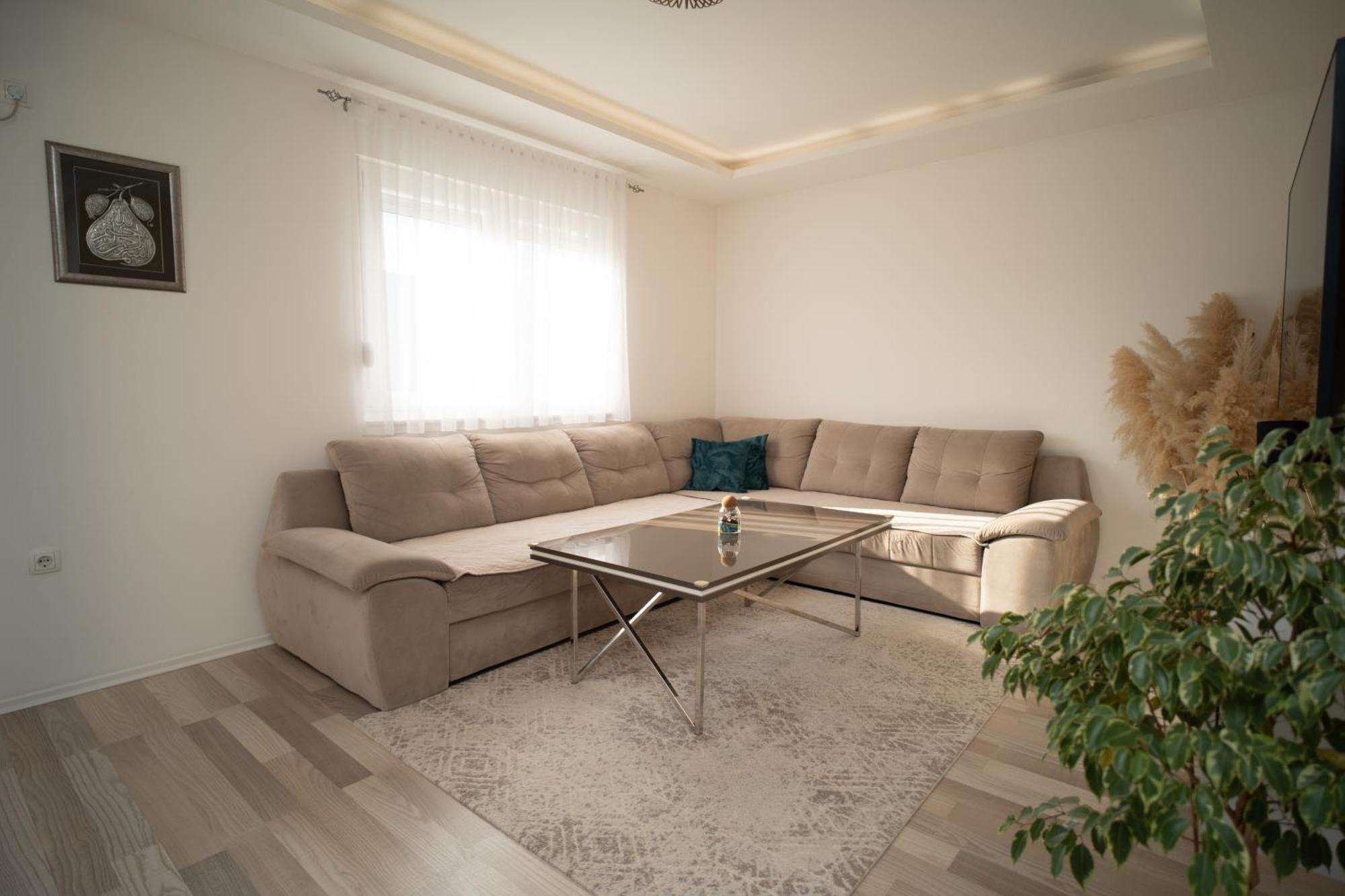 הוילה מוסטר Skywalk House מראה חיצוני תמונה